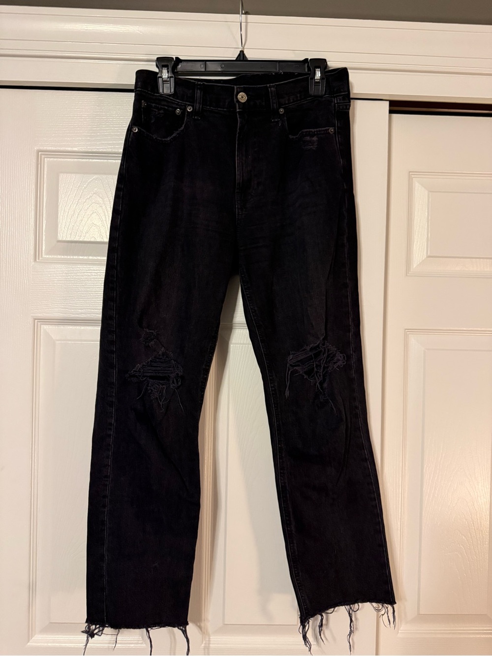 GAP Black Women's Relaxed Straight-Leg Distressed Jeans